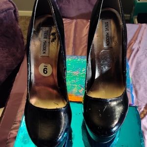 Steve Madden  black patent Heels Size 9